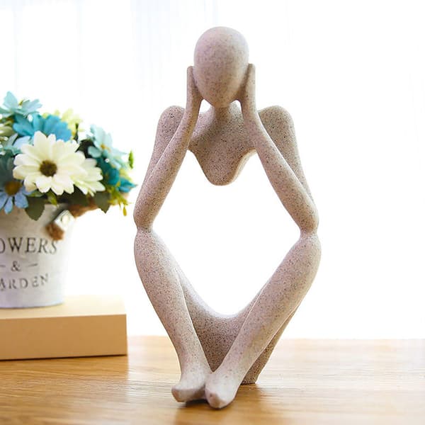 Abstrakt Mediterende Statue i Harpiks