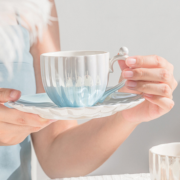 300 ml perle- og skalformede kaffekopper, skålformede tallerkener, kreative kaffekopper og underkopper, keramiske kopper.