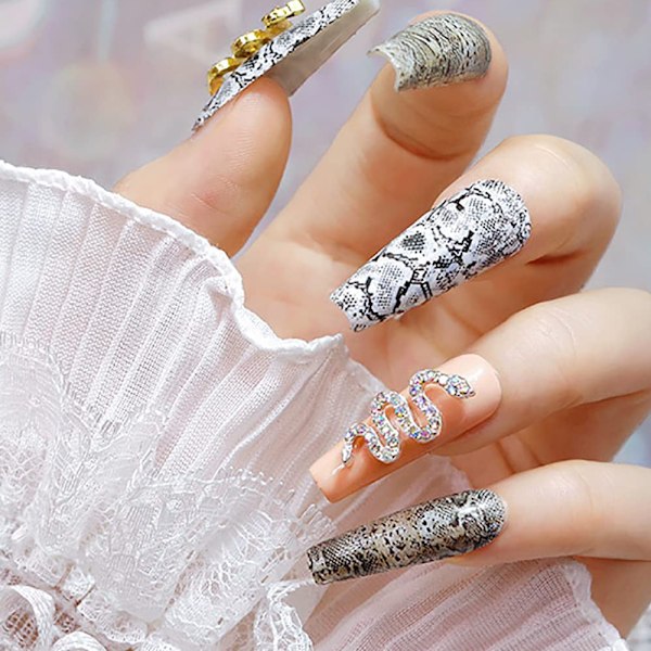 Nagelcharms, för akrylnaglar, strass orm nagelcharms