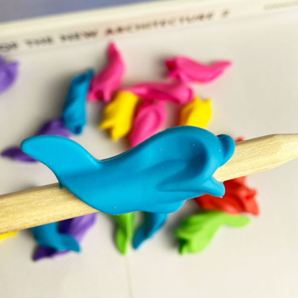 Kynänpidikkeet, ergonomiset kalatyylit, värilliset kynän harjoittelupidikkeet