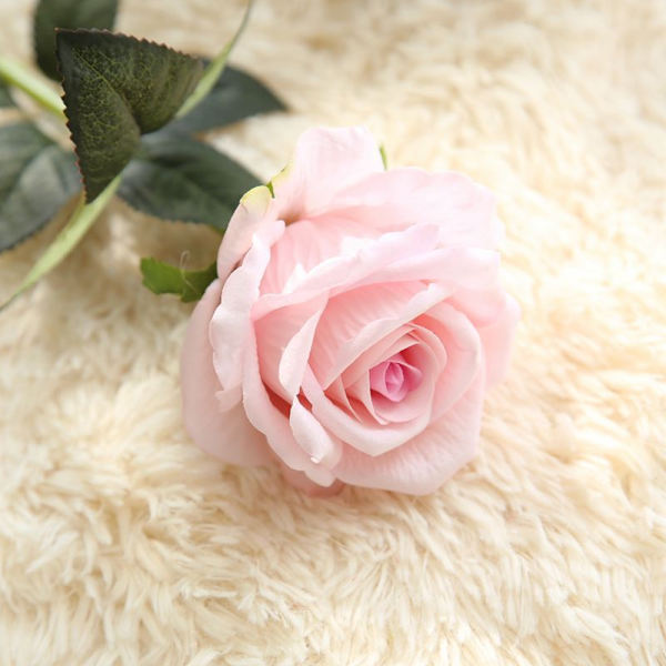 5 stk. Kunstige roser Flanellet Blomster Lange Stilke