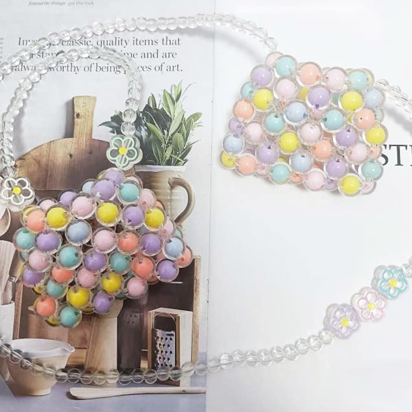 En pakke akrylfarvede perler i tre størrelser - gennemsigtige