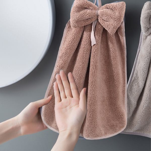 Imukykyiset pehmeät käsipyyhkeet ripustuslenkeillä keittiöön