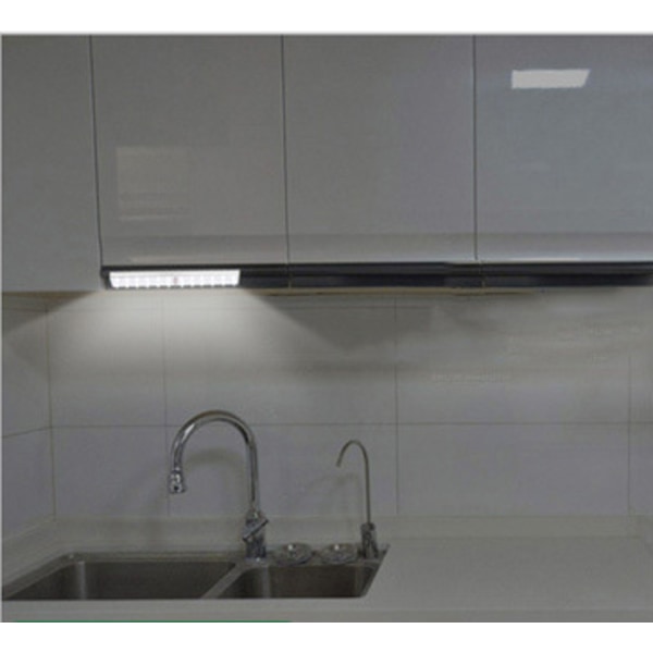 LED-skaplys, 24-LED nyeste dimmer USB-oppladbar bevegelsessensor