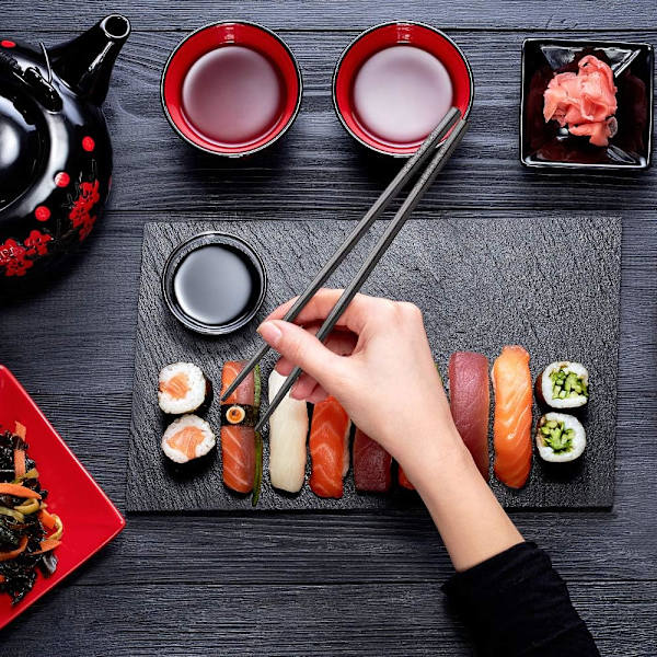 5 paria lasikuitukapuloita, jotka kestävät astianpesukoneen, japanilaiset syömäpuikot