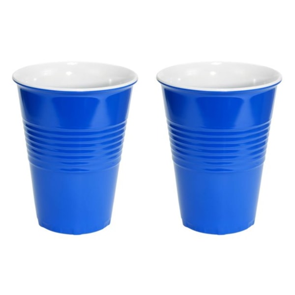 Blå kopp i hard plast