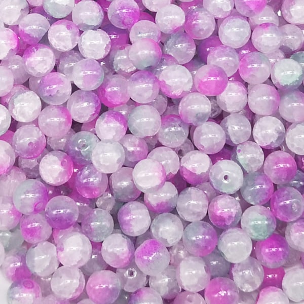 En pakke med farvet glas revnede jade perler 8mm i forskellige