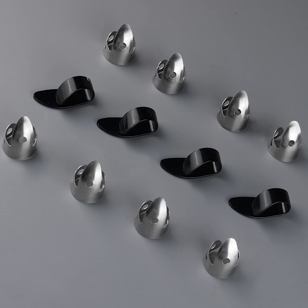 12 ställbara fingerplektrum tumvalplock set innehåller 8 st silver rostfritt stål fingerplektrum och 4 st plast tumvalplock för