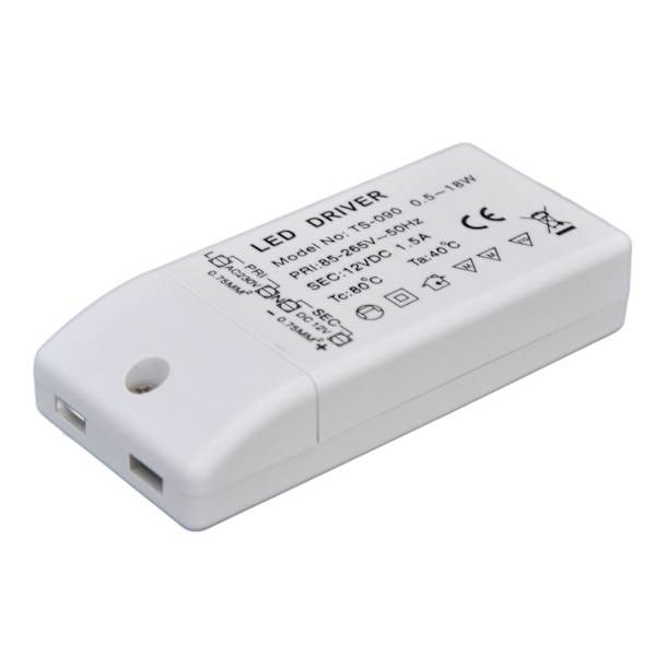 LED-transformator 18W 12VDC 1,5A konstantströms-LED-drivrutin för skåpsbelysning DIY-lampa AC 85-265V