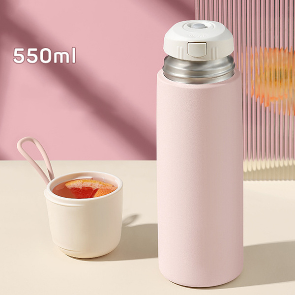 550 ml rustfrit stålkrus med låg og rustfrit sportskedel er velegnet til studerende og kontorarbejdere.