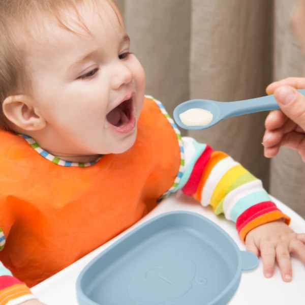 Børnesæt med tallerkener, 4 dele, silikone babytallerken skridsikker skål med ske og gaffel, babytallerken skål med sugekop BPA-fri