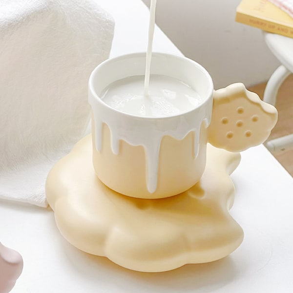 Luovat ja söpöt keksimuotoiset muki- ja alusastiasetit, keraaminen kahvimuki toimistoon ja kotiin, 7,4 unssia/220 ml teelle, lattelle ja maidolle