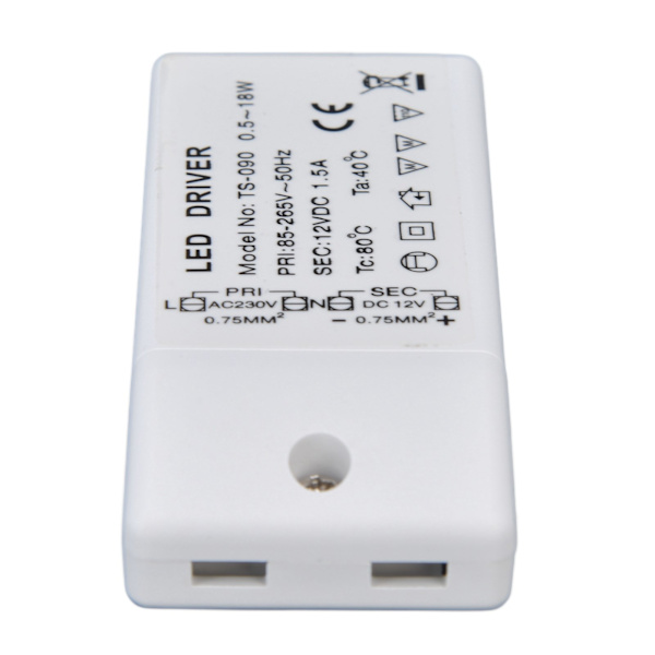 LED-transformator 18W 12VDC 1,5A konstantströms-LED-drivrutin för skåpsbelysning DIY-lampa AC 85-265V