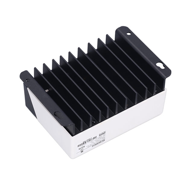 MPPT Solcellsladdningsregulator 12V/24V Automatisk Identifiering 30A IP32 Vattentät för Husbil Hemmaströmstation