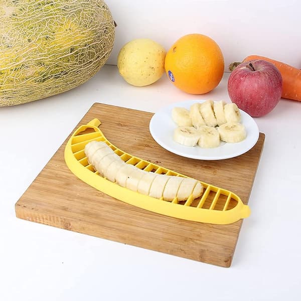 Banana Slicer, Practical Kitchen Utensil, Plastic Fruit Peeler and Chopper for Salad (2 pcs)