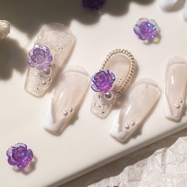 Nagelkonst 3D Harts Resin Vit Ros Blomdesign Aurora Kronblad Nagel