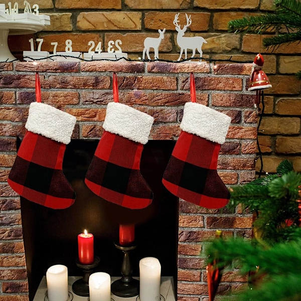 Klassiska Mini Julstrumpor För Festlig Stämning, Röd Svart Buffelrutig Design, Återanvändbar Juldekor, Perfekta Familjejuldekorationer