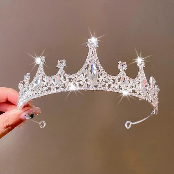 Glitrende prinsessekrone med rhinestones, passer til ulike hodestørrelser, perfekt for fester, bryllup og temafester Section 22