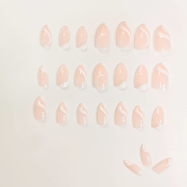 Medium Length Almond Press on Nails med Designs, Nude White