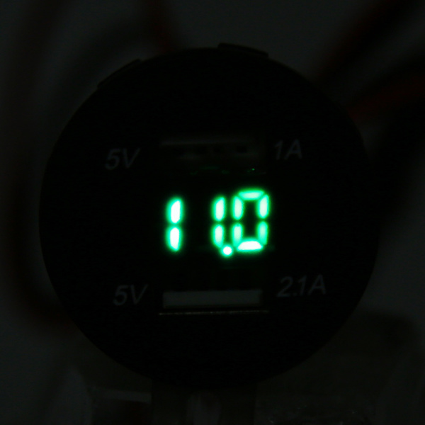 Vattentät Dubbel USB Telefonladdare 4.2A Laddare LED Digital Display Voltmeter med 23.6in LinjeGrön DC12-24V