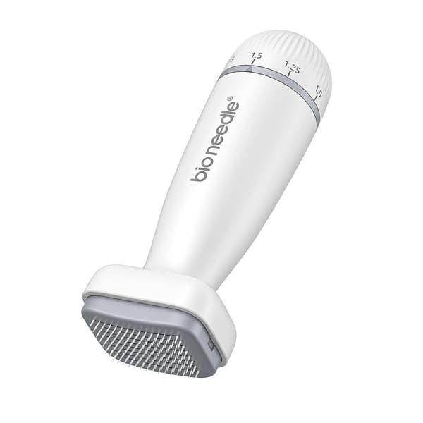 Adjustable Microneedle Derma Stamp Roller with 120 Titanium Pins Skincare Tool for Face, Hair, and Beard