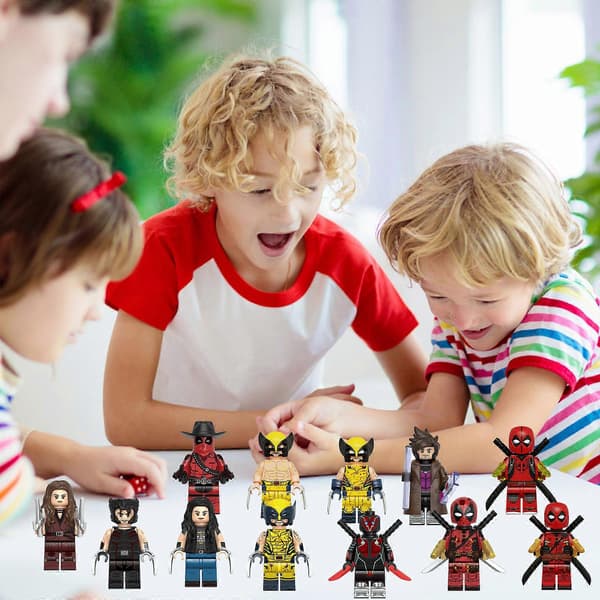 12 stk Samlefigurer av Superhelter Deadpool Minifigurer Wolverine Gambit Actionfigurer gg Bricks Leker