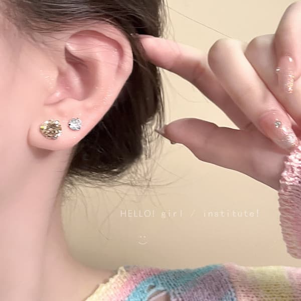 Sølvstift Mini Nøgen diamant Øreringe Let luksus temperament Kvinde Zirconia øreknogle studs