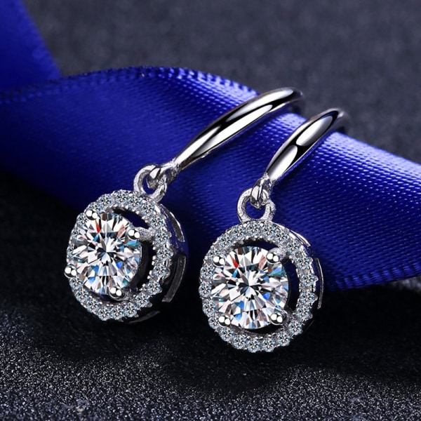 Tibetanska Silver U Type Örhängen Populära koreanska örhängen för kvinnor Nytt mode Zircon Ear Smycken Present Hot Rea E15