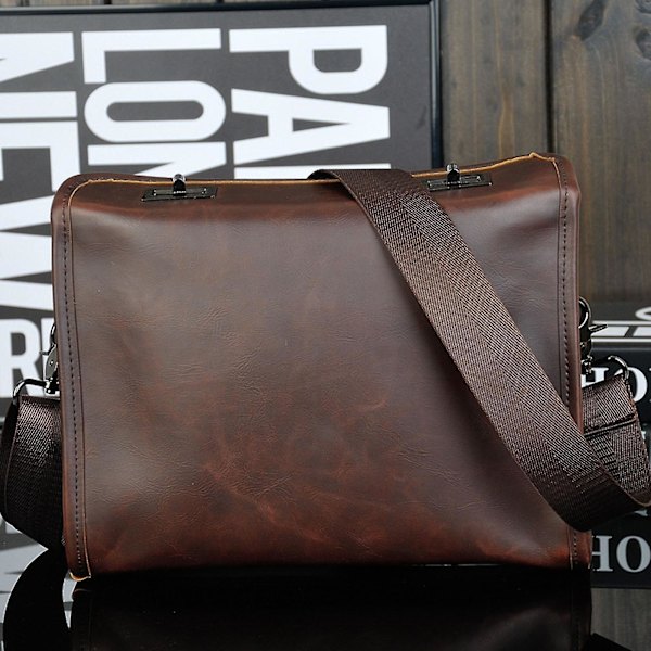 Mode Pu Axelväska Hasp Brun Crossbody-väska Män Messenger Bag för att arbeta