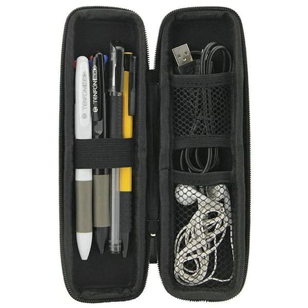 Penneetui Slim Hardcase Black Svart