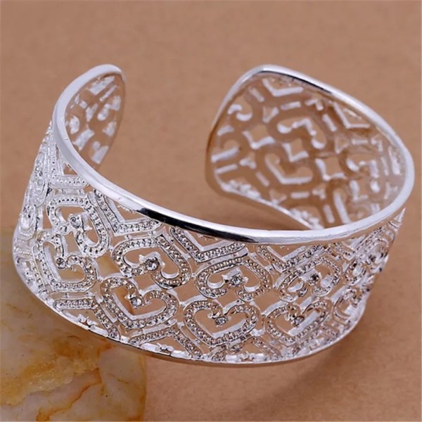 Brett Silver Bangle / Armband med Hjärtan & CZ Kristaller Silver