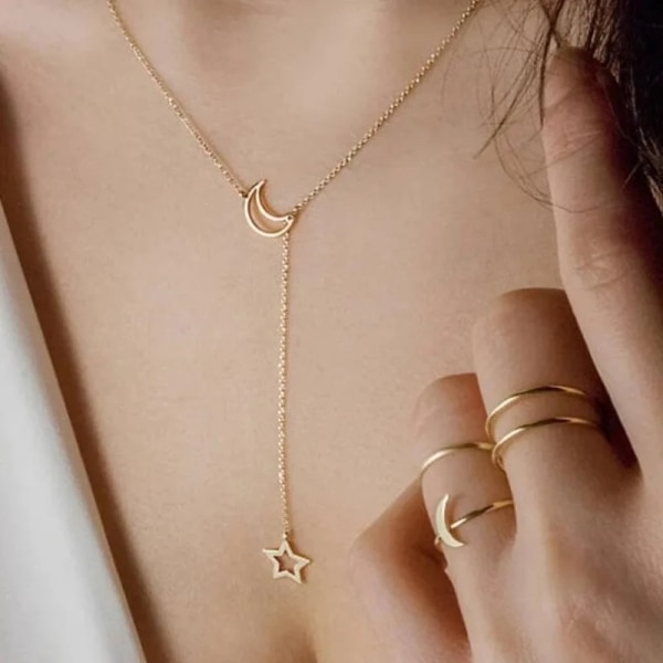 Elegant Guld Halsband med Måne & Stjärna / Moon Star Necklace Guld