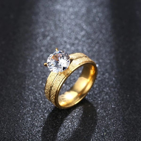 Frostad Guld Ring med Vit CZ Kristall - Guldpläterad - Stl 17,3 Guld