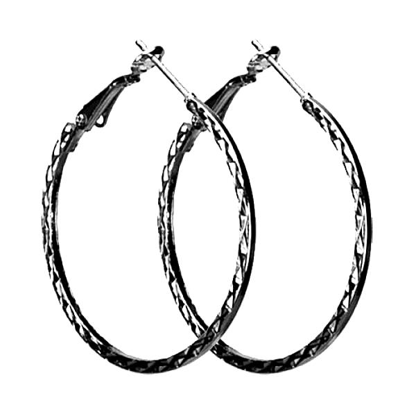 Runda Mönstrade Silver Hoop Örhängen med Kantig Design - 4 cm Silver
