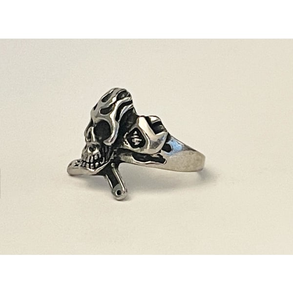 Cool Silver Ring med en Döskalle / Dödskalle - Stl 21,5 Silver 1d5e |  Silver | 16 | Fyndiq