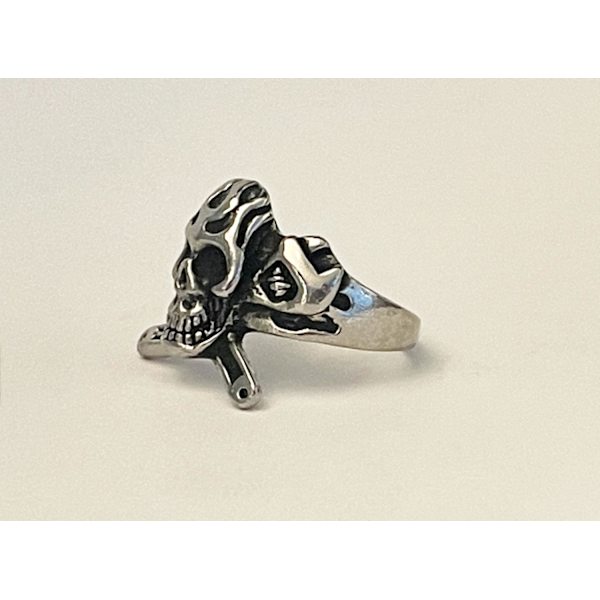 Cool Silver Ring med en Döskalle / Dödskalle - Stl 21,5 Silver