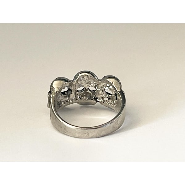 Cool Silver Ring med 3 st Döskallar / Dödskallar - Stl 21 Silver