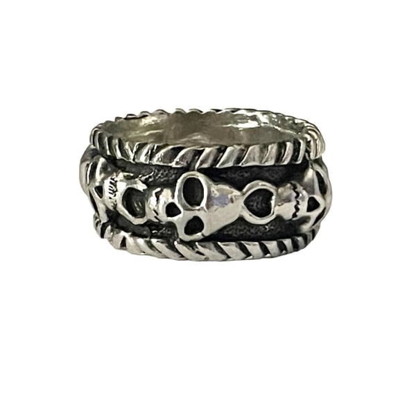 Cool Silver Ring med flera Döskallar / Dödskallar - Stl 19 Silver
