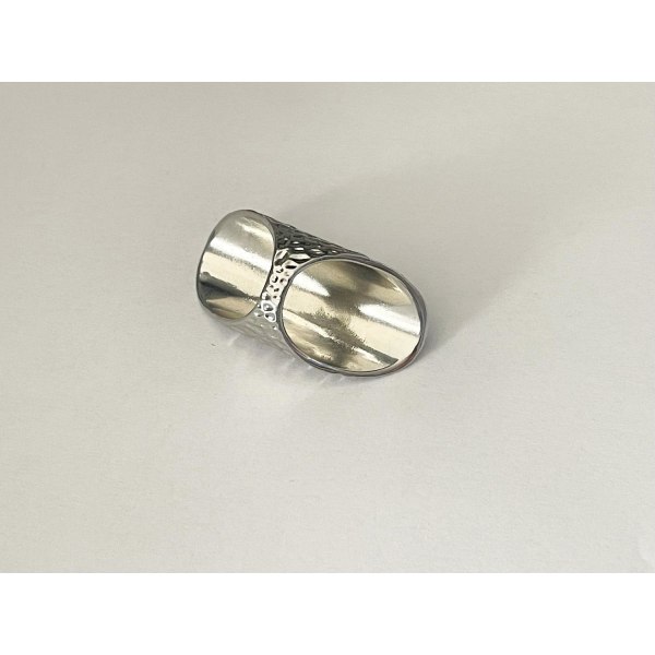 Oversize Silver Ring med Vita Stenar & Text - FAITH - Stl 18 Silver