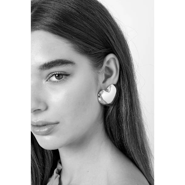 Blanka Statement Stud Örhängen med Stora Hjärtan / Hjärtformade - Silver Silver