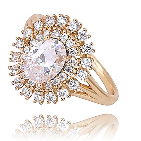Rosé Guld Ring i Stål med en massa Vita Kristaller - Stl 16,5 Rosa guld