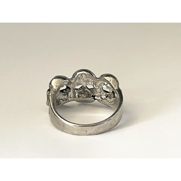 Cool Silver Ring med 3 st Döskallar / Dödskallar - Stl 20,5 Silver