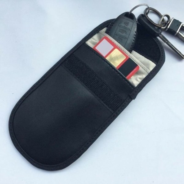 Keyless RFID suojakotelo autonavaimille Black