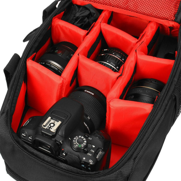 Rymlig Kameraväska med regnskydd, Röd Röd