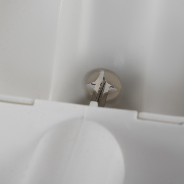 Kirsebærkerne med beholder White