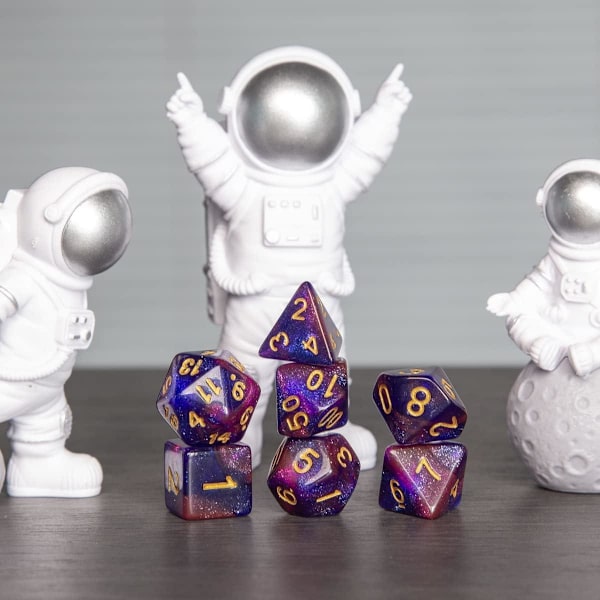 Noppa laudalle ja roolileikkiin - tummanvioletti - 7 kpl Multicolor