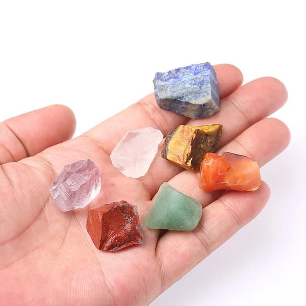 Farverige krystaller og chakra-sten Multicolor