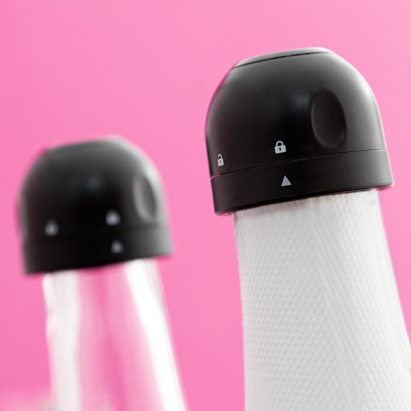 2x Lukninger til champagneflasker Black