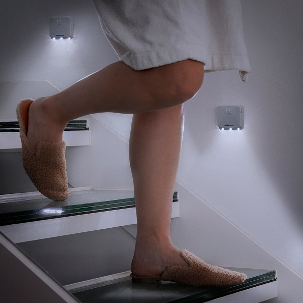 2x trådløse LED-lys med bevægelsessensorer White