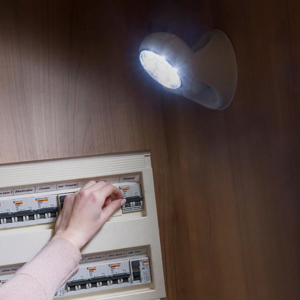 LED-lamppu, jossa on liiketunnistin - Paristokäyttöinen Grey